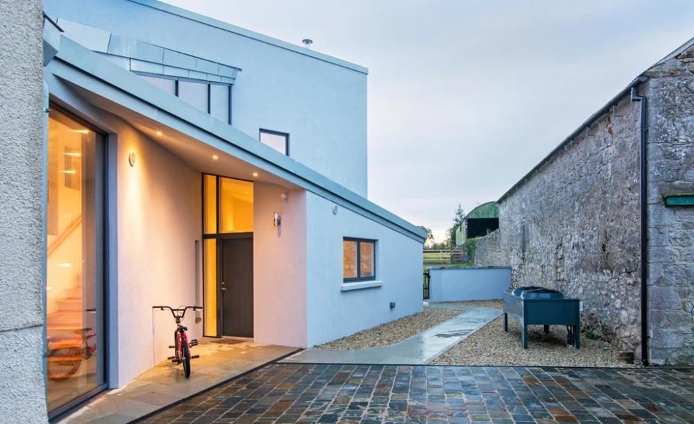 18th century building becomes a low-energy modern house